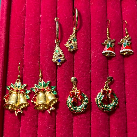 Festive Gold and Green Holiday Earrings Set - Picture 1 of 6